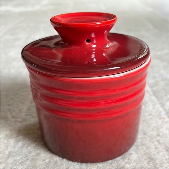 Le Creuset Butter Bell Crock - Picture 3 of 12